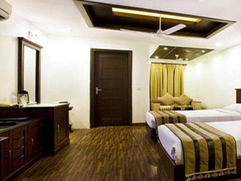 Hotel Parkland Chirag Enclave Νέο Δελχί Εξωτερικό φωτογραφία