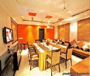 Hotel Parkland Chirag Enclave Νέο Δελχί Εξωτερικό φωτογραφία