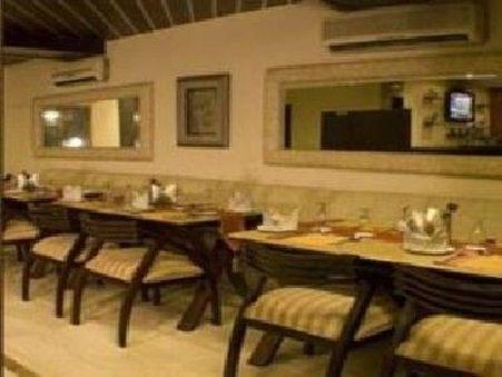 Hotel Parkland Chirag Enclave Νέο Δελχί Εσωτερικό φωτογραφία